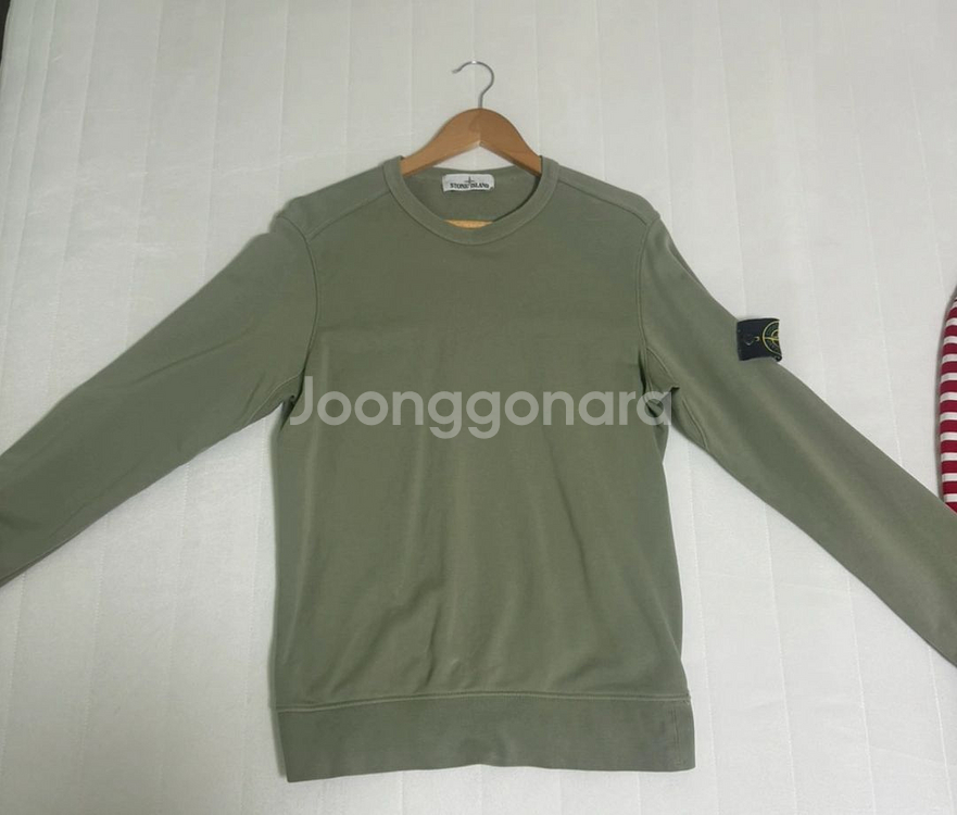 스톤아일랜드 맨투맨 s--0