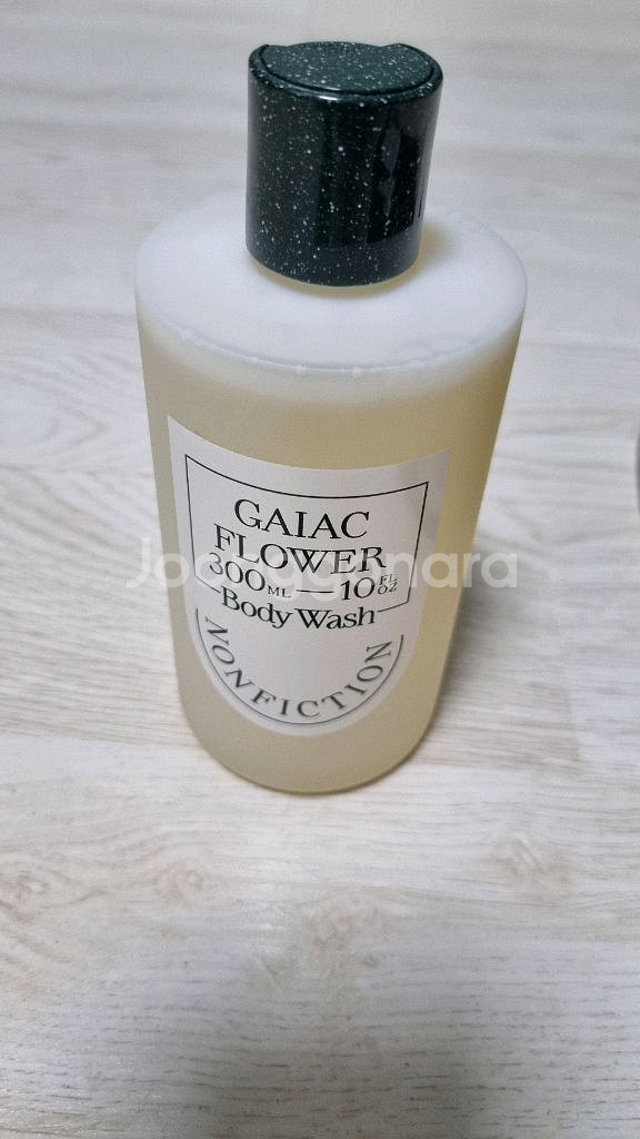 논픽션 가이악플라워 바디워시 300ml(반값택포)--3