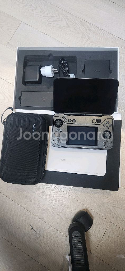 아야네오 플립 DS 7840u 64gb 2TB 박스풀셋--0