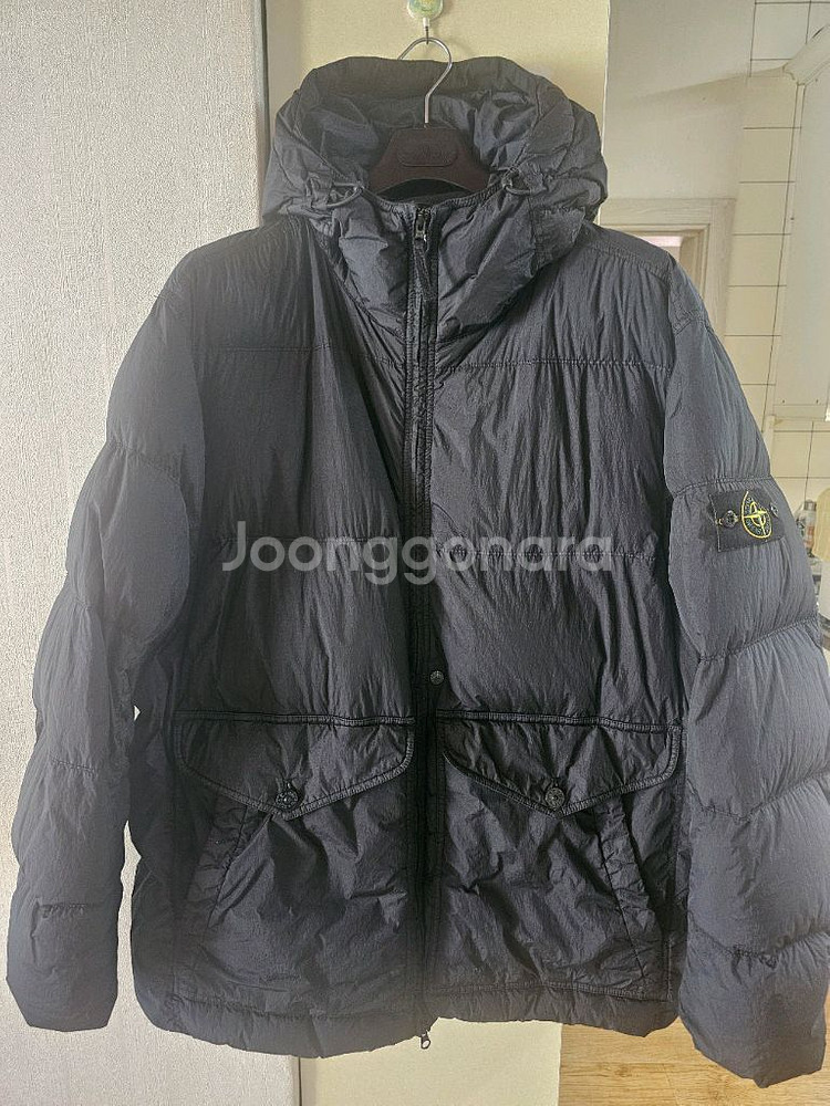 스톤아일랜드 24FW 크링클랩스 패딩 후드 블랙--0