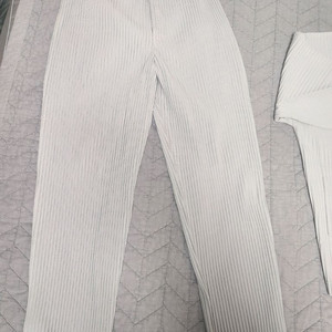 옴므플리세 기본 일자 바지 라이트 그레이 3