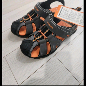 Lecaf 트래킹 샌들 220사이즈 택안띤 새거새거입니