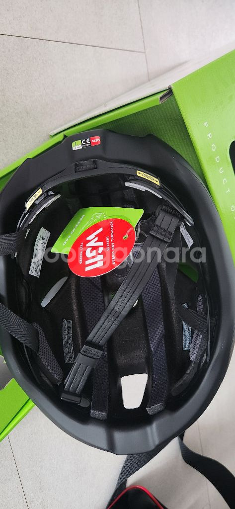 새제품ㅡKASK 카스크 유토피아 블랙매트--2