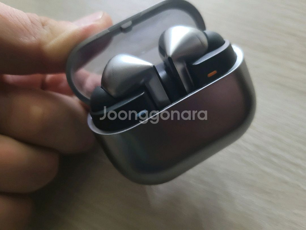 갤럭시 버즈3프로--2