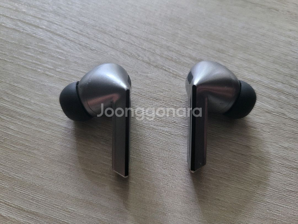 갤럭시 버즈3프로--9