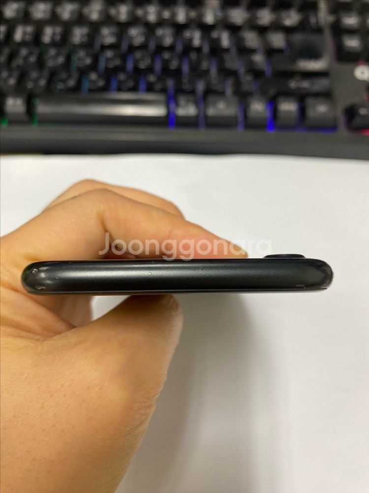 아이폰7 매트블랙 외관깔끔 128GB 91% 카메라용--3