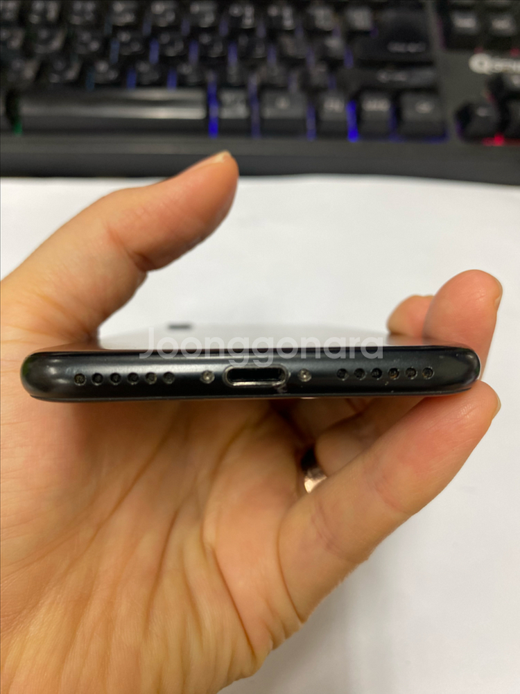아이폰7 매트블랙 외관깔끔 128GB 91% 카메라용--6