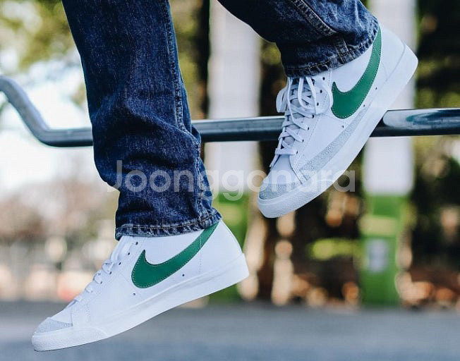 나이키 블레이저 미드 77--0