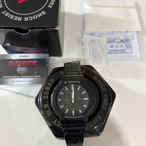 지샥 GA-2100 지얄오크 흰검 풀박스 판매합니다.