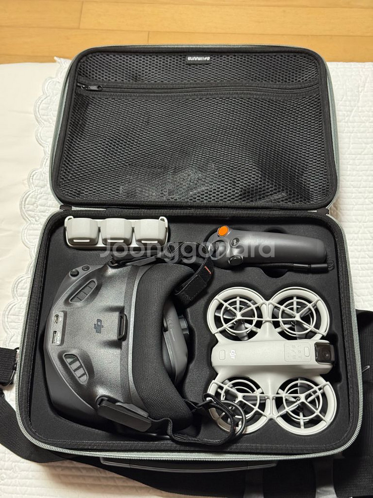 DJI NEO 모션 플라이모어 콤보 판매합니다.--0