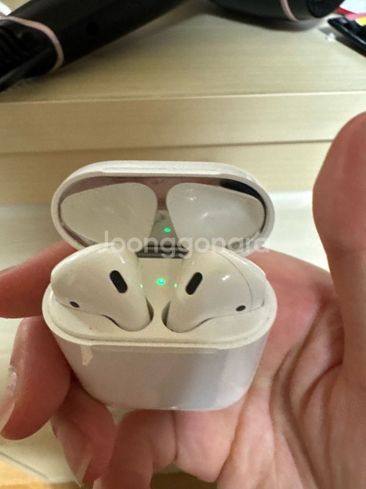 에어팟 1세대 판매합니다--1