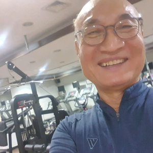 만화카페 책장 만화방 책장