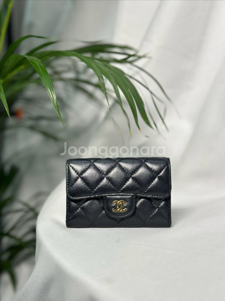 샤넬 클래식 똑딱이 금장 카드지갑--0