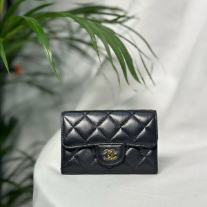 샤넬 클래식 똑딱이 금장 카드지갑