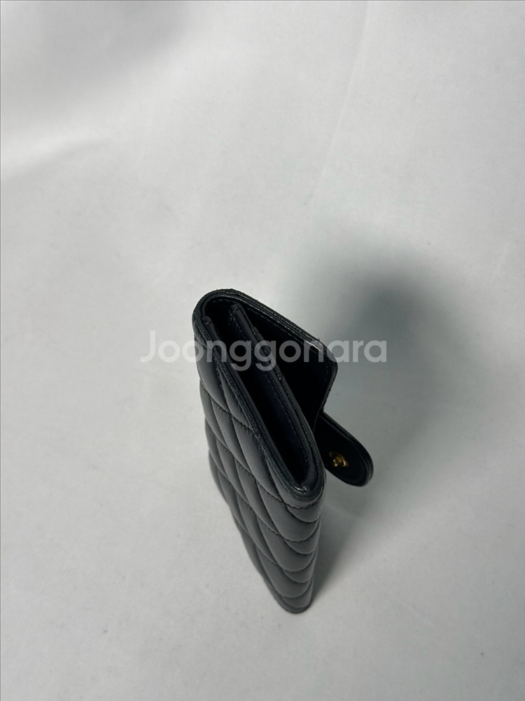 샤넬 클래식 똑딱이 금장 카드지갑--5