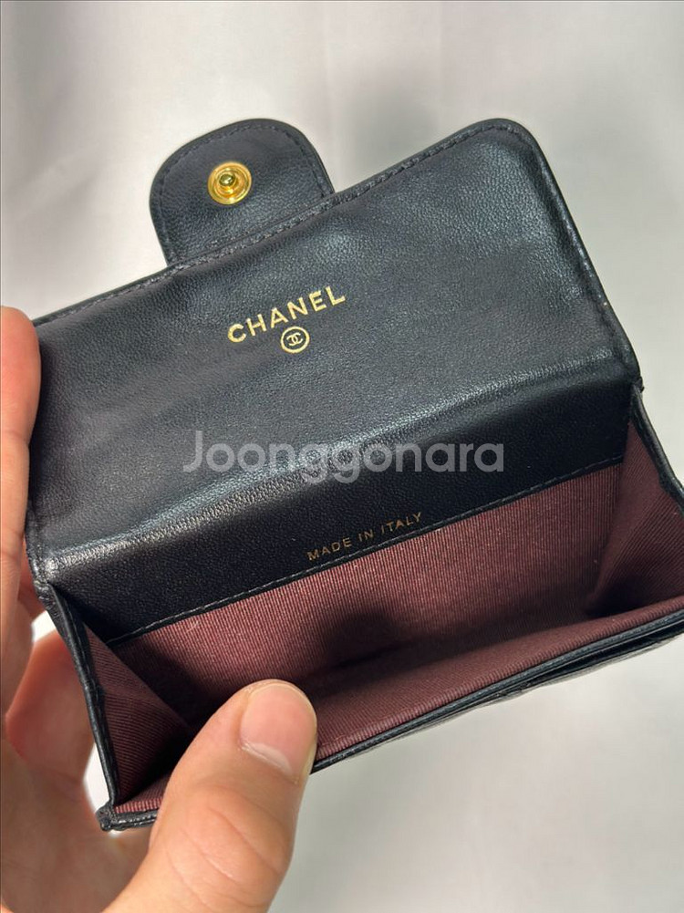 샤넬 클래식 똑딱이 금장 카드지갑--7