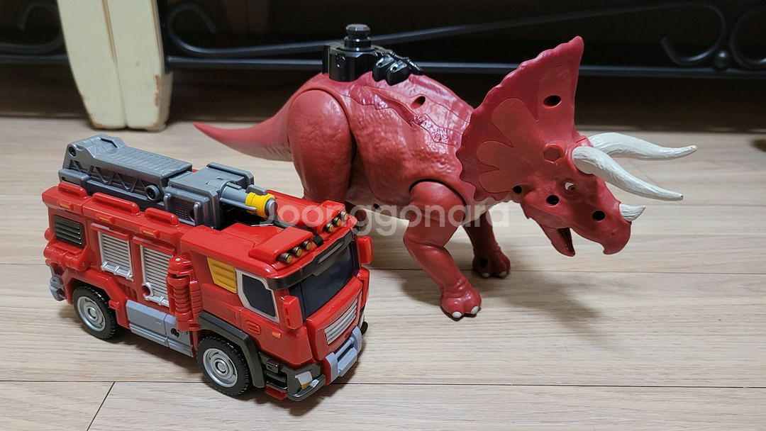 미미월드 공룡 합체 슈퍼트론 5종 전종 팝니다.--2