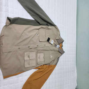 나이키 acg 드라이핏 uv 트레일탑 새제품