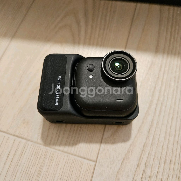 인스타360 고 울트라 블랙 크리에이터 번들 팝니다.--1