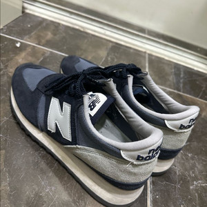 뉴발란스 m730 네이비 255사이즈