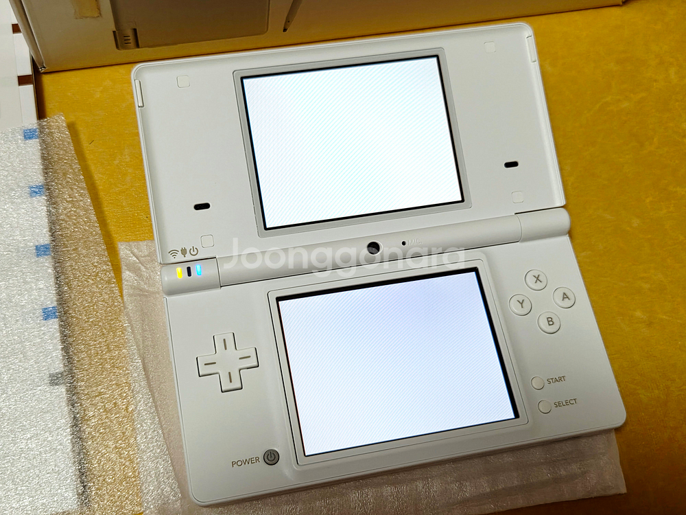 할인가능) 미사용 화이트 dsi 닌텐도 레트로랜드--3