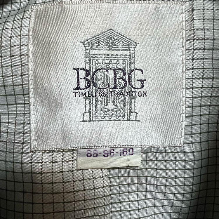 BCBG 유니크 카라 니트자켓(M)--2