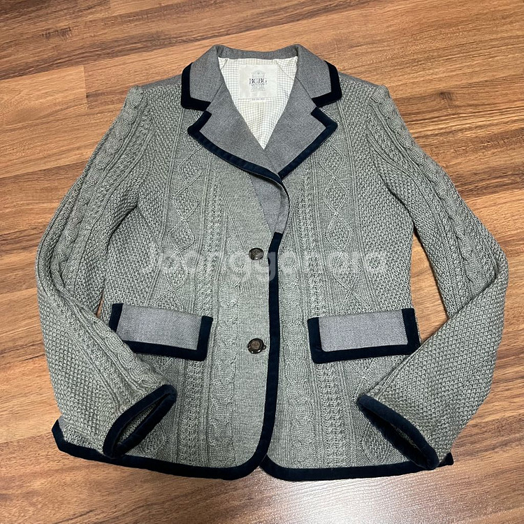 BCBG 유니크 카라 니트자켓(M)--8