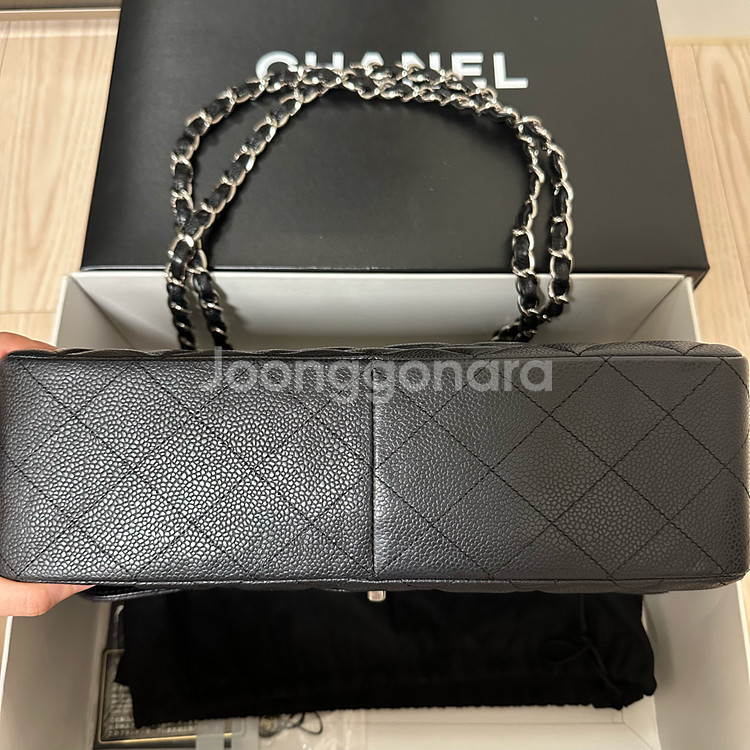 샤넬 클래식 맥시 캐비어 은장--3