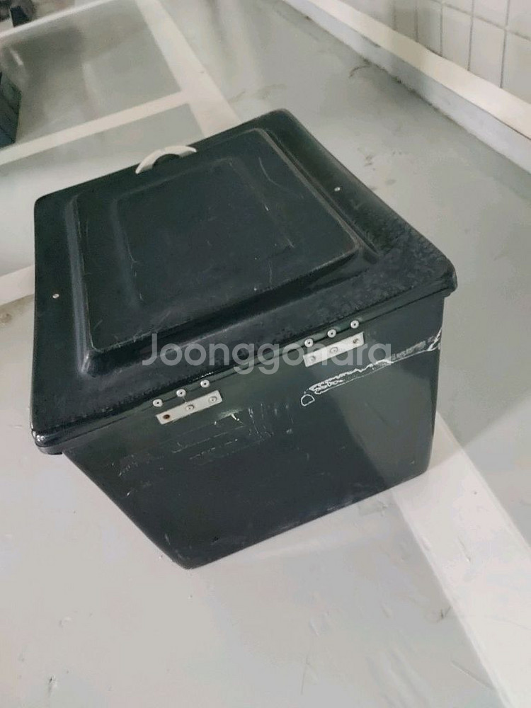 pcx 2022년식에 달려 있던 짐대 + 배달통 팜--1