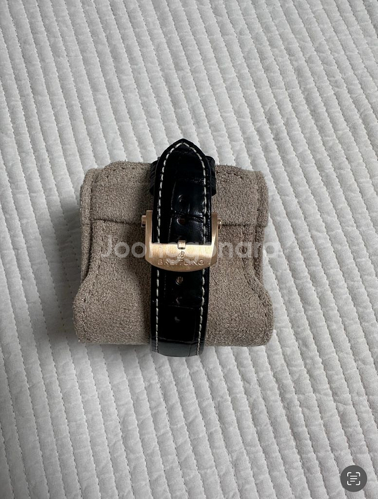 브라이틀링 네비타이머 금통 골드 43 코리아 에디션--5