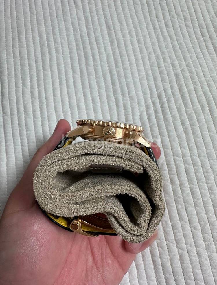 브라이틀링 네비타이머 금통 골드 43 코리아 에디션--3