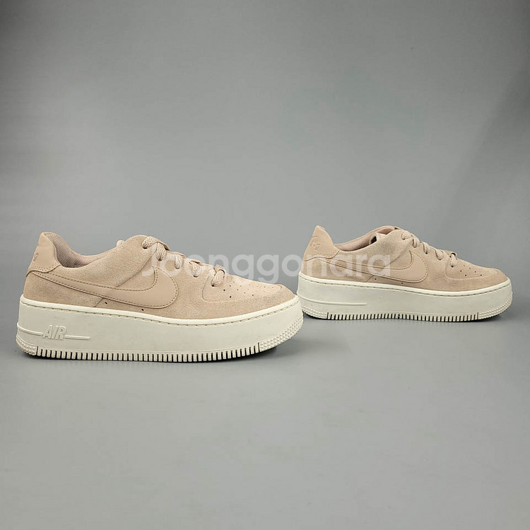 나이키 에어포스1 세이지 로우 플랫폼 인디핑크 225--1