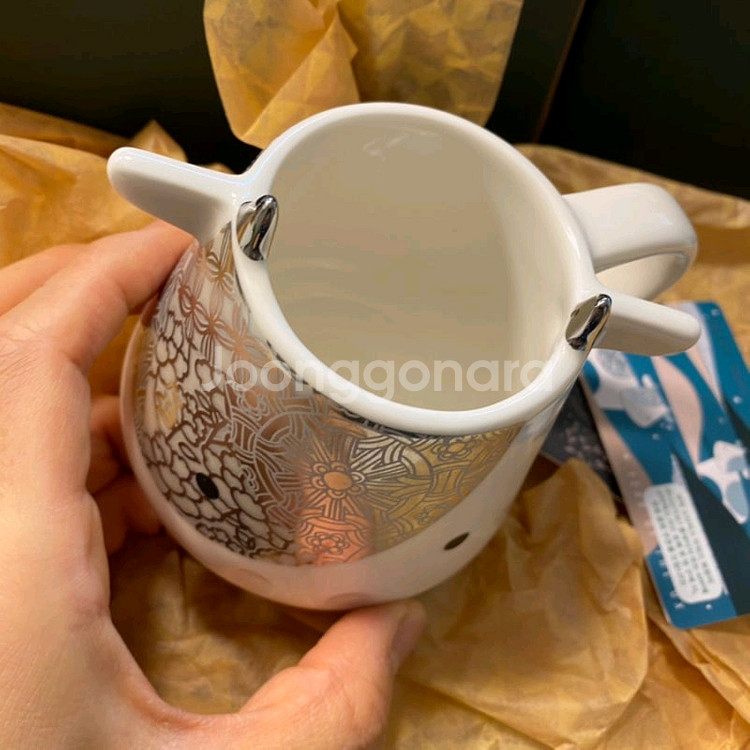 스타벅스 21 뉴이어 핑크+화이트 카우 머그 일괄판매--3