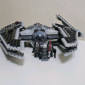 레고스타워즈 9500 시스의퓨리클래스인터셉터