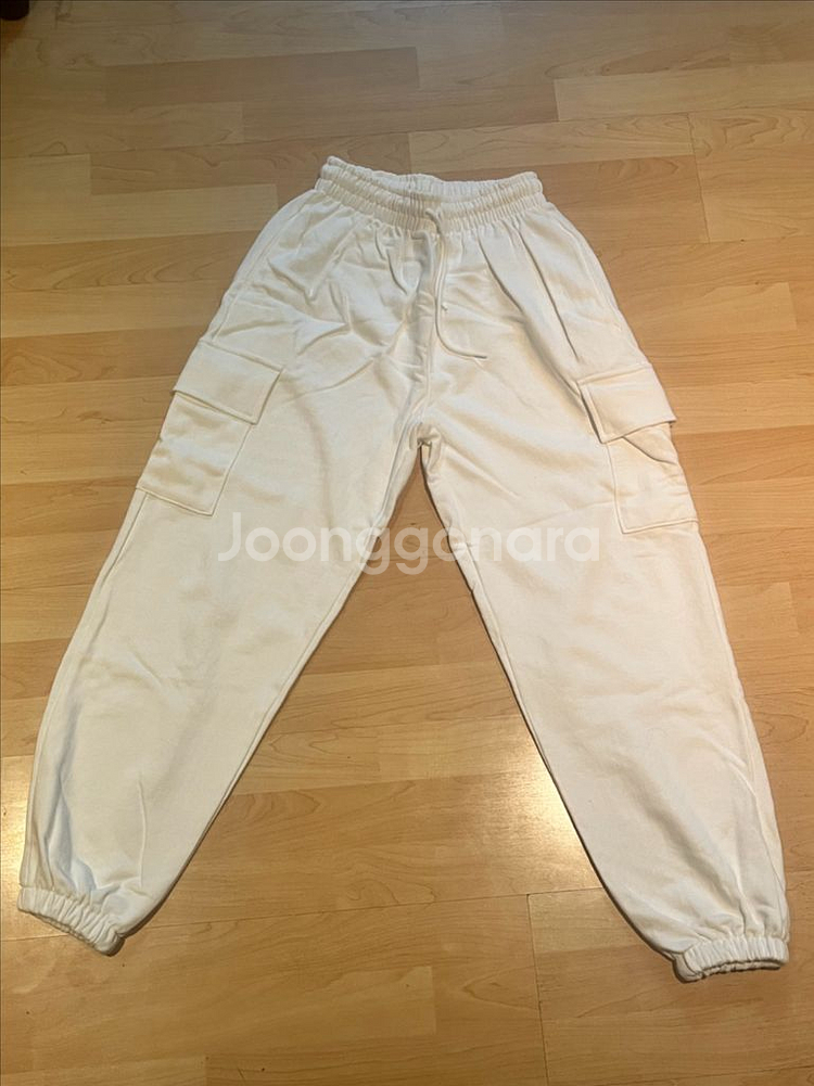 트렌디어패럴 스턴 힙 카고 조거팬츠 아이보리 트레이닝팬--2