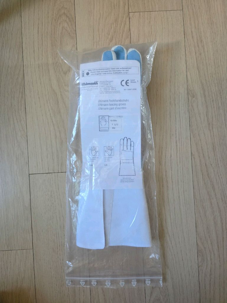 펜싱 도복, 장갑(택있는 새제품) 이미지