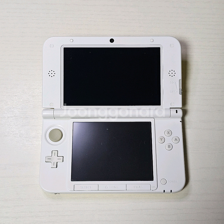 닌텐도 3DS XL 피카츄 에디션--4