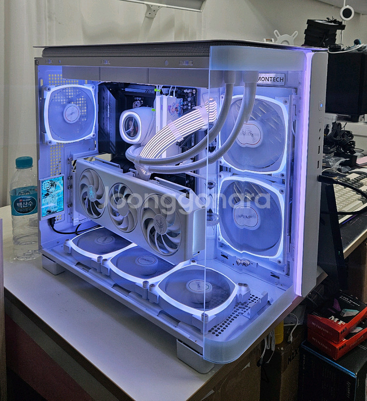 9800x3d/B850/rx9070xt 화이트본체--2