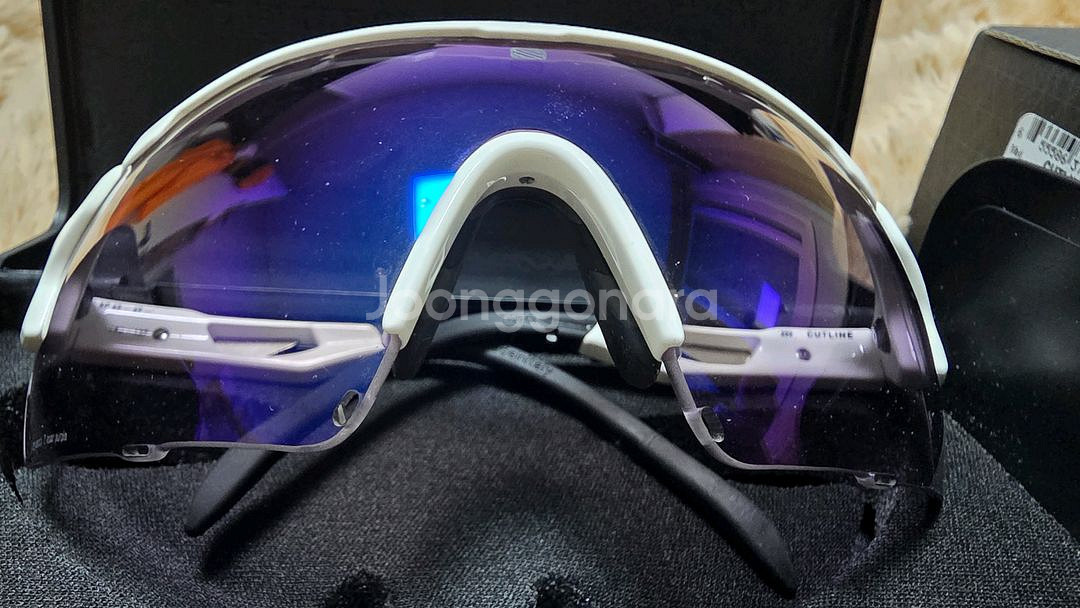 루디프로젝트 컷라인 화이트프레임+퍼플 변색렌즈--1