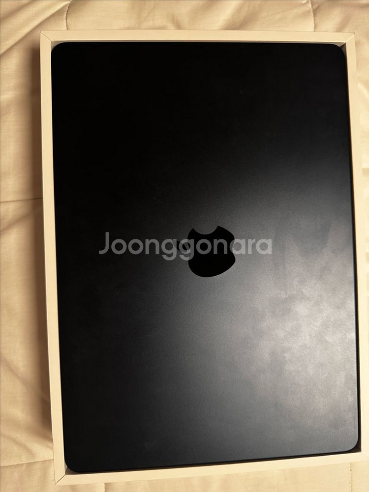 M4 맥북 에어 13인치 에케플 256gb 미드나이트--0