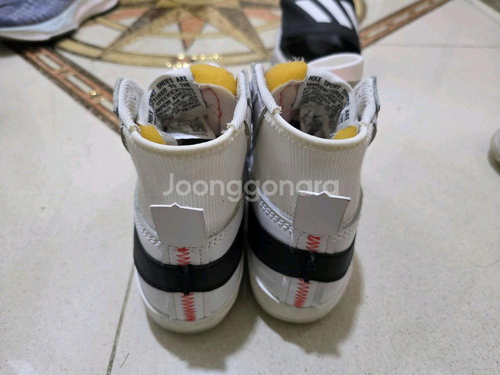 260 나이키 블레이저 미드 77 점보--3