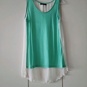 등판 시스루 민소매 나시 블라우스.