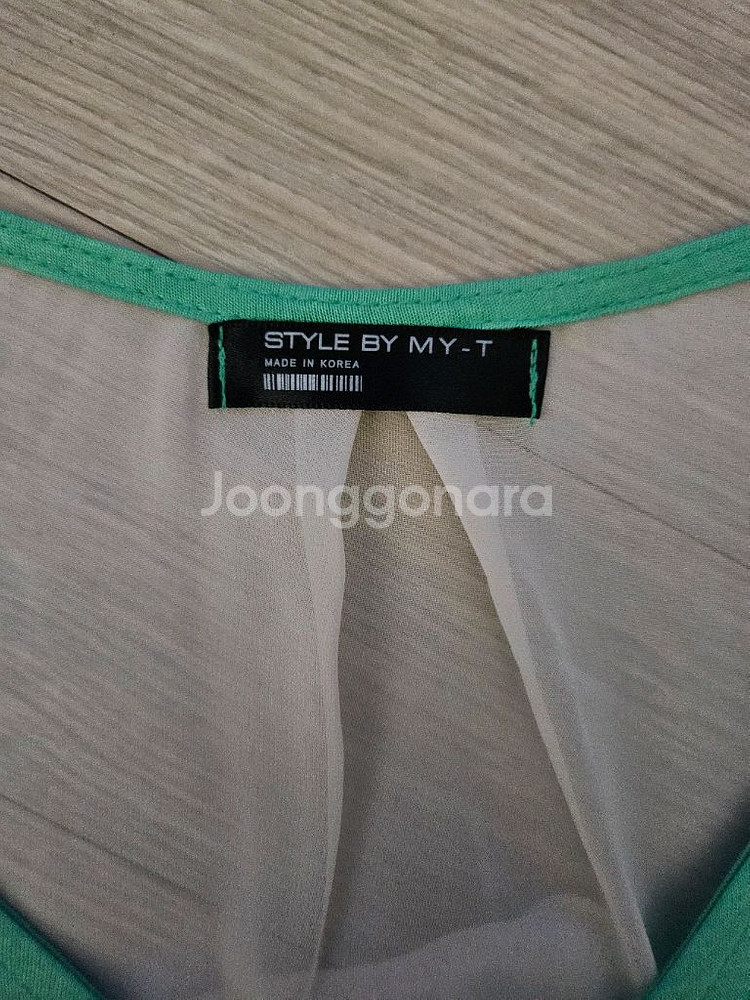 등판 시스루 민소매 나시 블라우스.--2