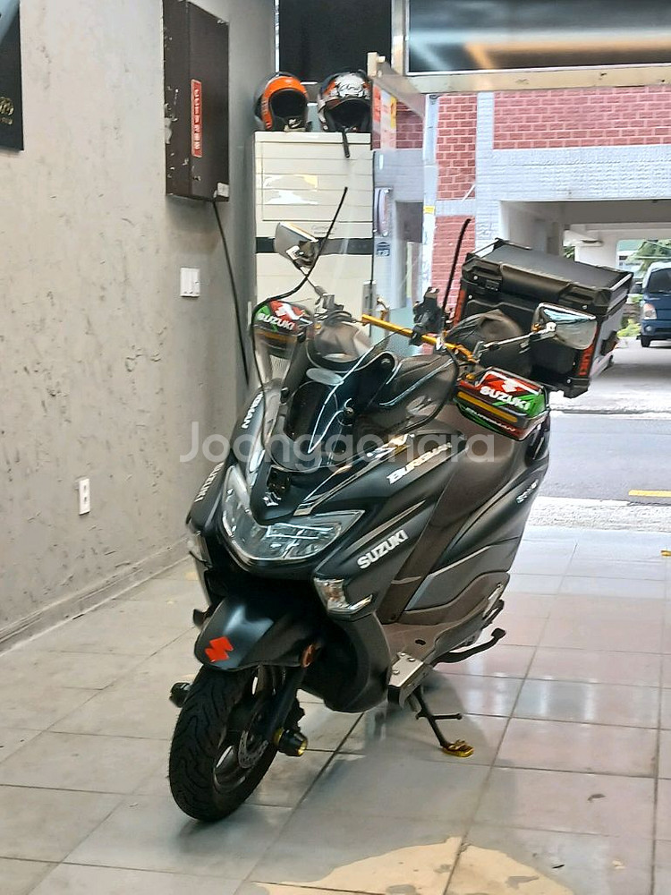 스즈키 버그만스트리트125 오토바이 스쿠터--0