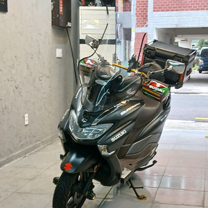 스즈키 버그만스트리트125 오토바이 스쿠터