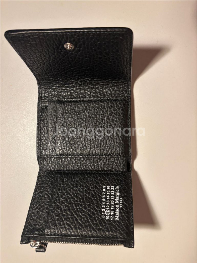 메종 마르지엘라 지퍼 컴팩트 트라이폴드 지갑--1