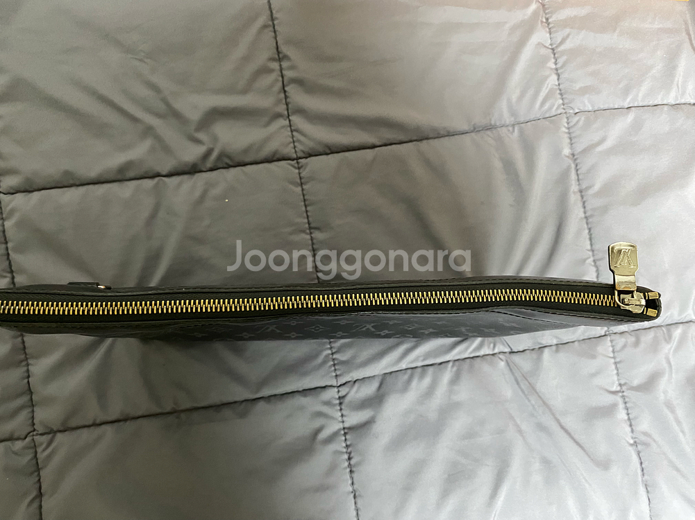 정품 루이비통 이클립스 클러치백--5