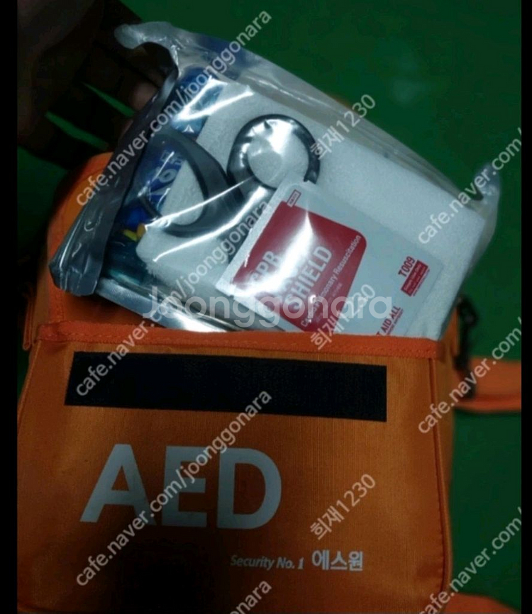 AED 팔아요(니혼코덴 AED-2100k) 기기 반영구--1