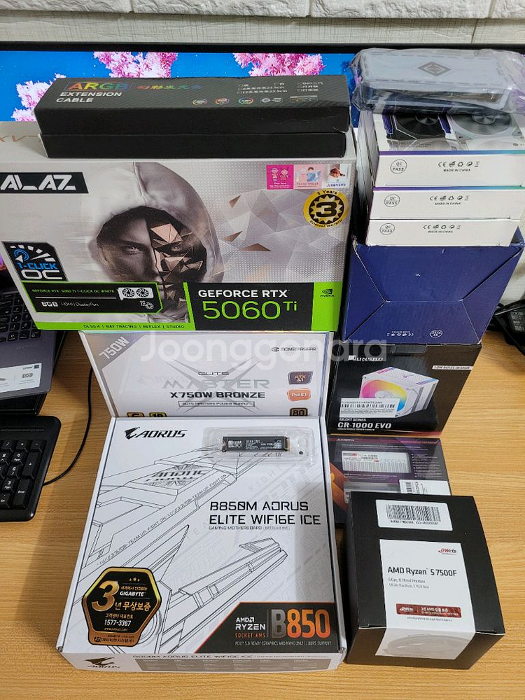 이쁜 화이트 9600X 5060 Ti 8GB 주문조립--6