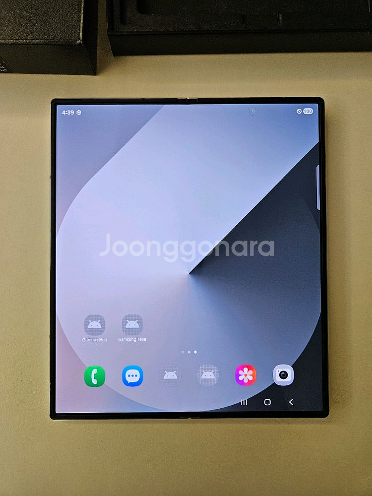 폴드6 실버 256g 자급제 팝니다--2